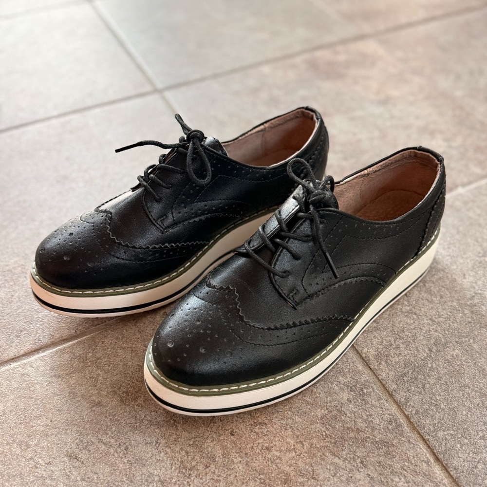 DADAWEN Women's Platform Wingtip Oxford Black Size 8.5